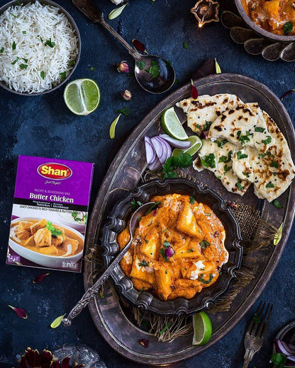 Shan Butter Chicken Recipe and Seasoning Mix 1.76 oz (50g) - Spice Powder for Juicy Chicken in Rich Tomato and Butter Sauce - Suitable for Vegetarians - Airtight Bag in a Box