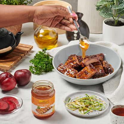 Lee Kum Kee Plum Sauce (9.2 oz - 1 Pack), Perfect for Stir-Frying, Glazes, Drizzling, and Dipping Sauce for Egg Rolls, Roasted Duck, Fried Wontons, and Calamari