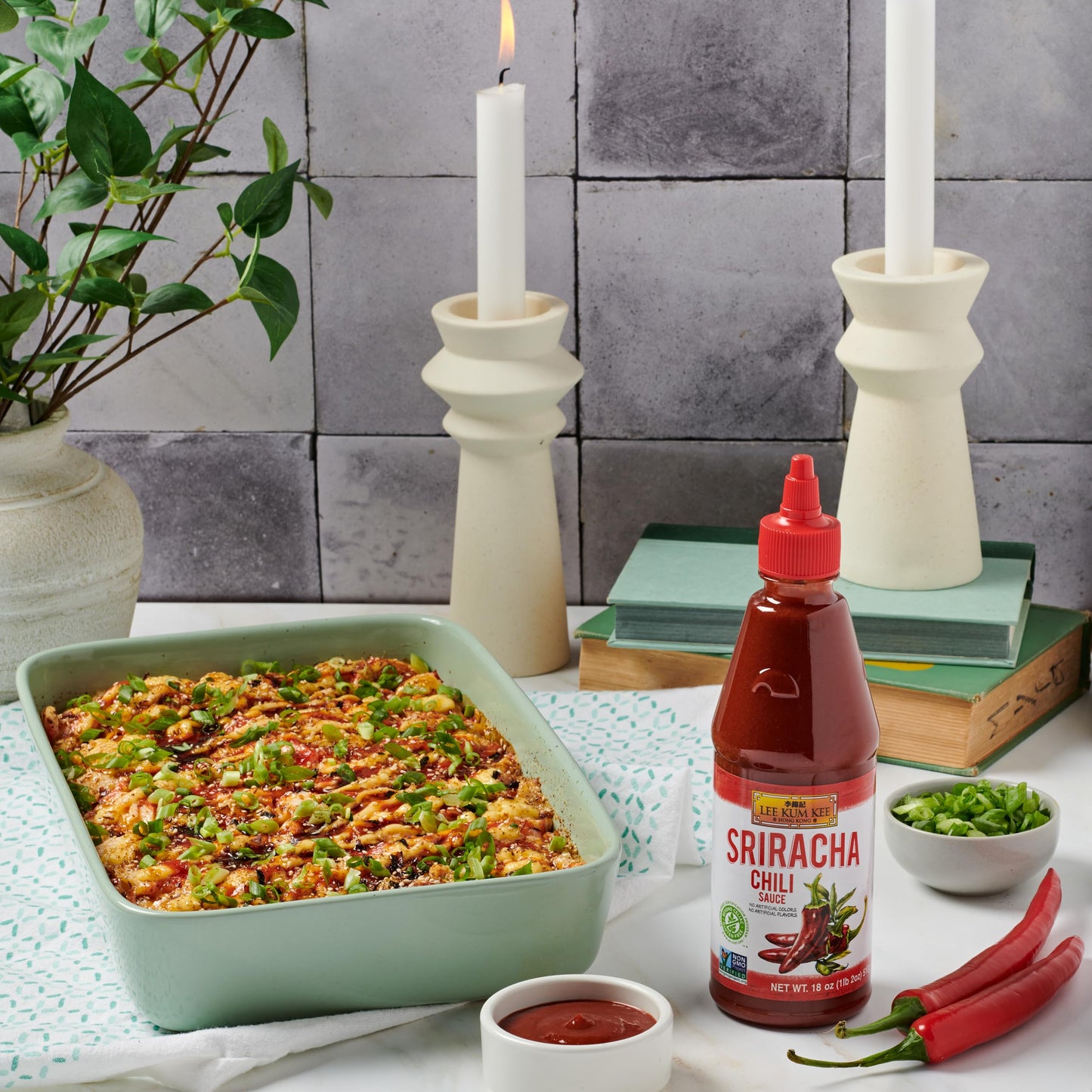 Lee Kum Kee Sriracha Chili Sauce Plastic Bottle (18 oz - 1 Pack), Gluten Free, Non-GMO, Vegan, Spicy, Hot and Sweet with a Hint of Garlic, Perfect for Stir-Fries, Dipping Sauces, Drizzling, Noodles, Marinades, and Dumplings