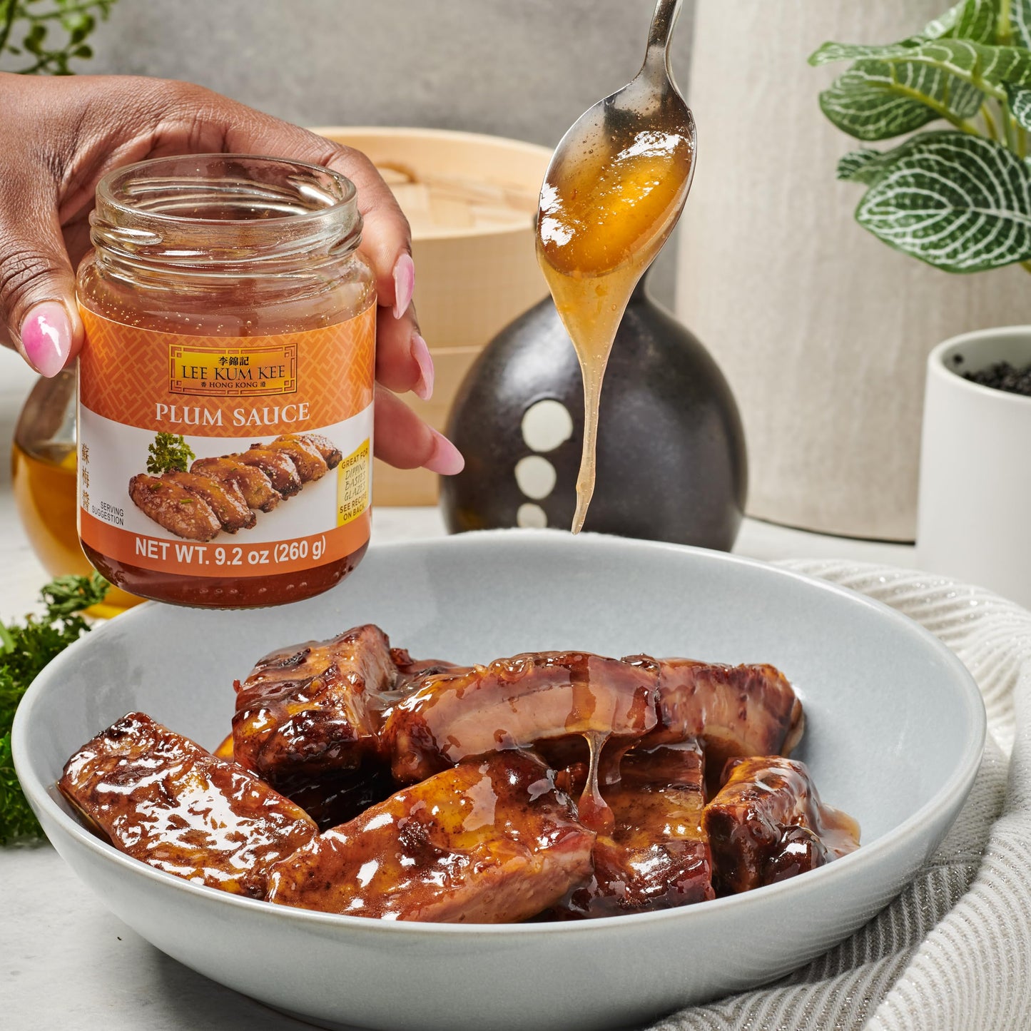 Lee Kum Kee Plum Sauce (9.2 oz - 1 Pack), Perfect for Stir-Frying, Glazes, Drizzling, and Dipping Sauce for Egg Rolls, Roasted Duck, Fried Wontons, and Calamari