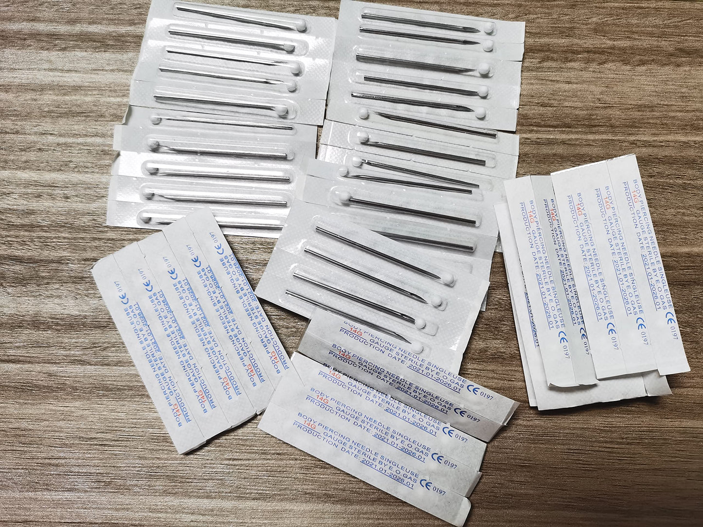 JIESIBAO 50PCS Mixed Body Piercing Needles, 12G 14G 16G 18G 20G Stainless Steel Sterile Disposable Ear Nose Navel Nipple Lip Piercing Needles